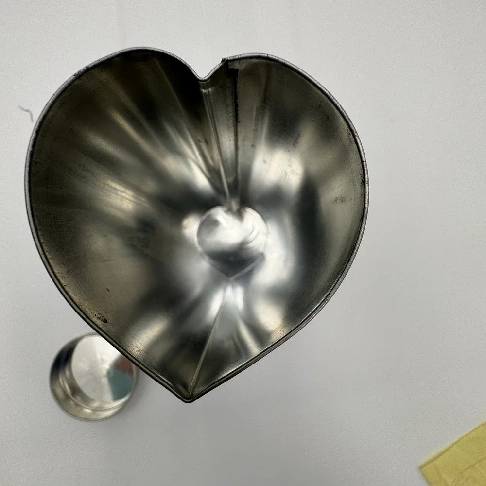 THE PAMPERED CHEF‎ Valtrompia Bread Tube HEART Shape #1560
